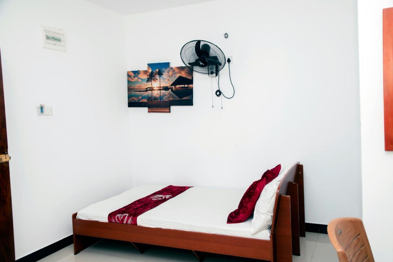 ג'פנה Golden Star Guest House מראה חיצוני תמונה