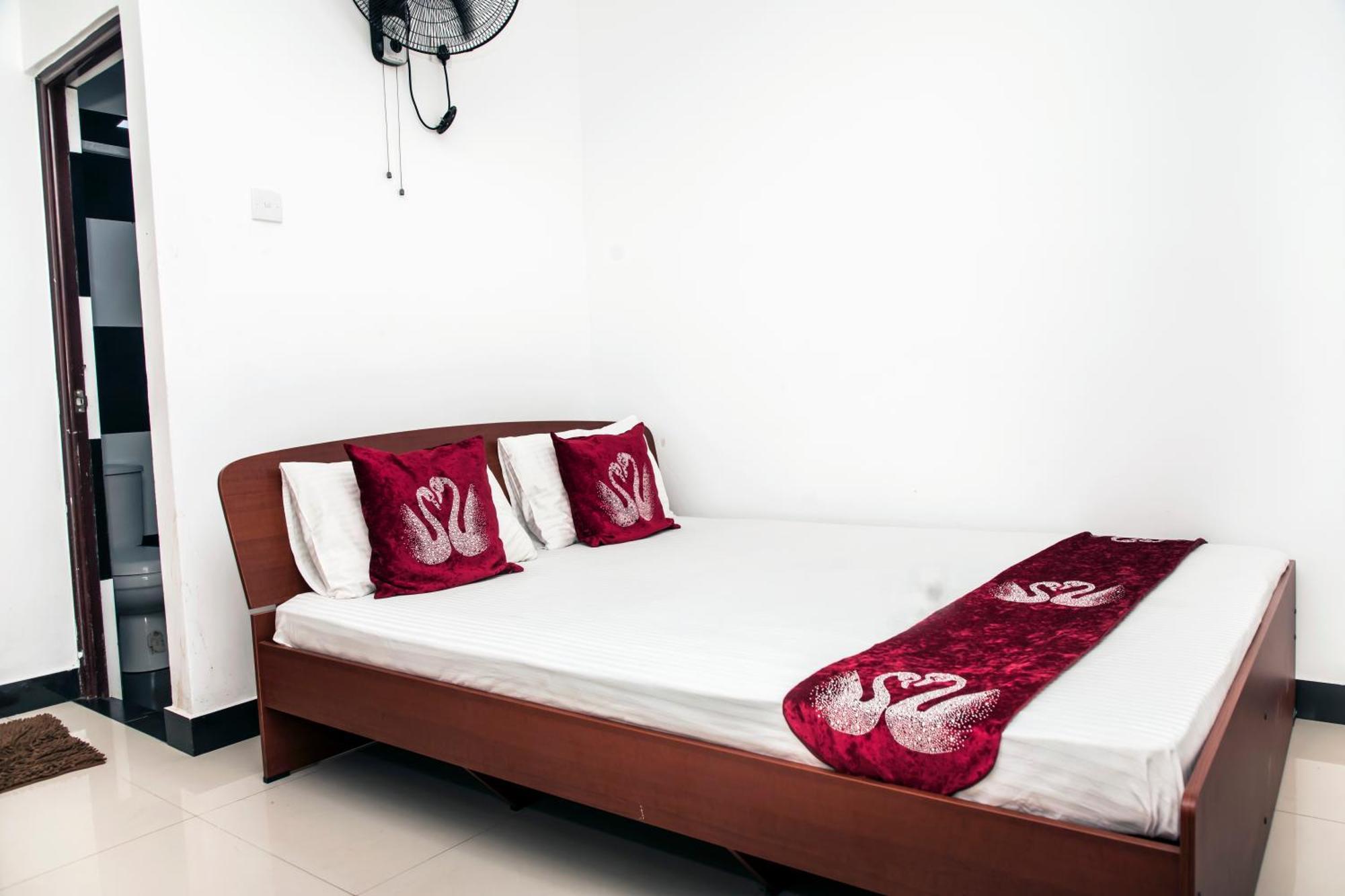 ג'פנה Golden Star Guest House מראה חיצוני תמונה