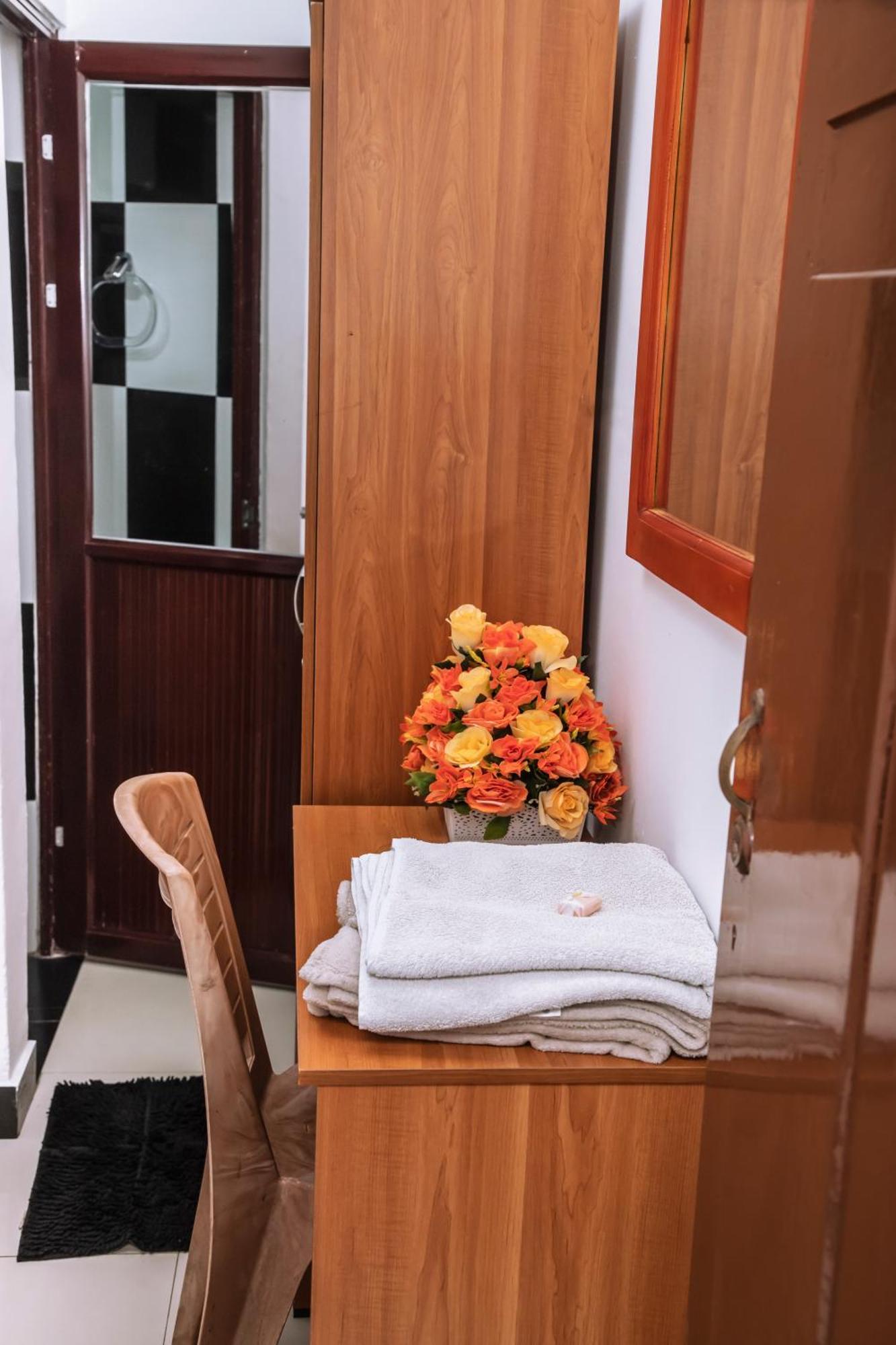 ג'פנה Golden Star Guest House מראה חיצוני תמונה