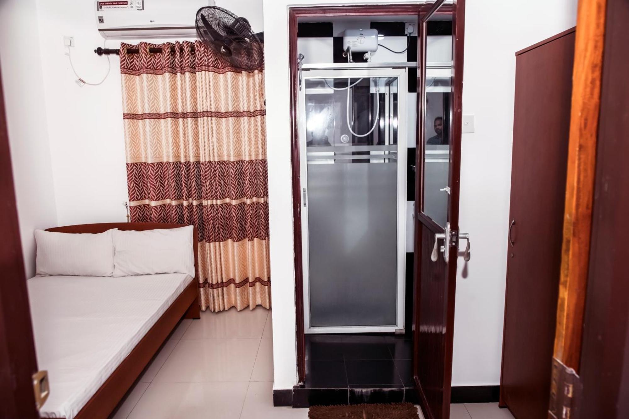 ג'פנה Golden Star Guest House מראה חיצוני תמונה