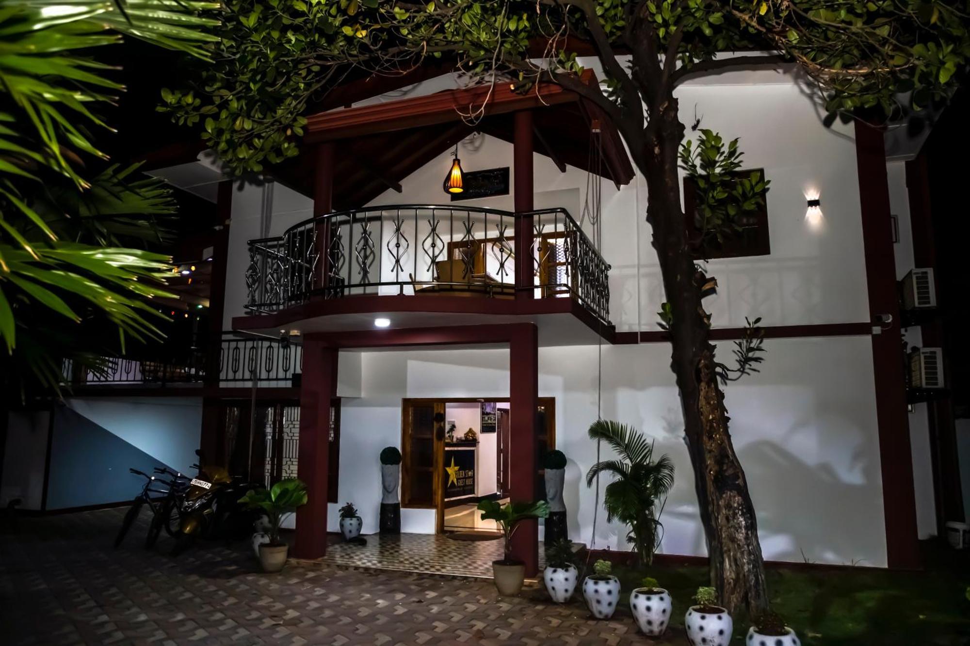 ג'פנה Golden Star Guest House מראה חיצוני תמונה