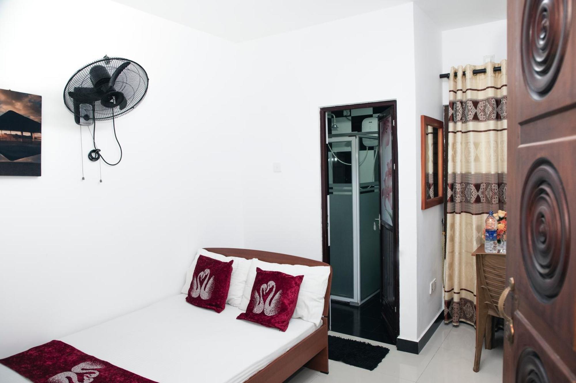 ג'פנה Golden Star Guest House מראה חיצוני תמונה